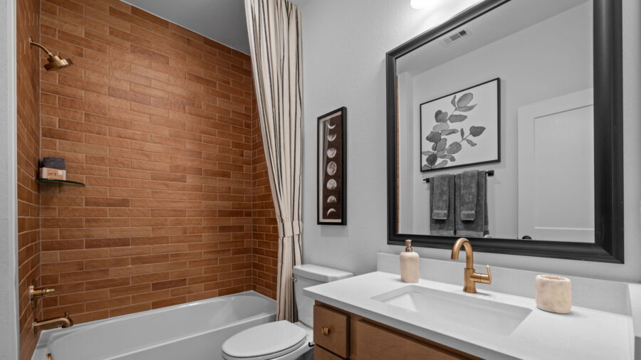 chesmar model home bathroom